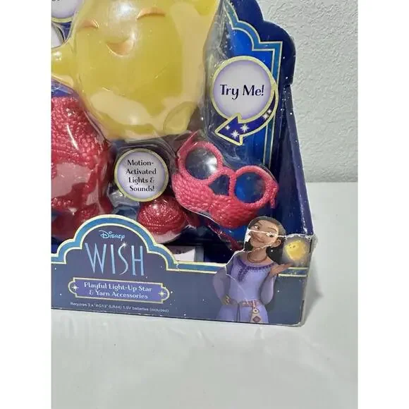 Disney Wish Interactive Role Play Star with Accessories (Ages 3+) - Picture 3 of 10